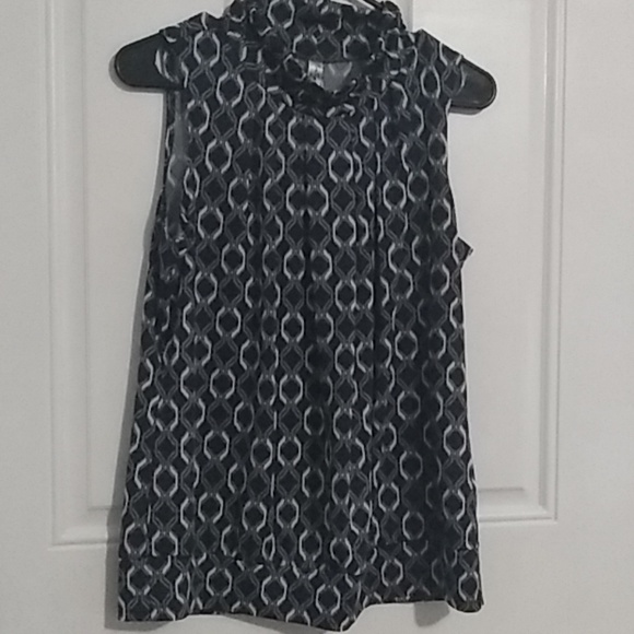 Perseption Tops - Mock Turtleneck sleeveless Blouse Perseption Tops - Mock Turtleneck sleeveless Blouse
